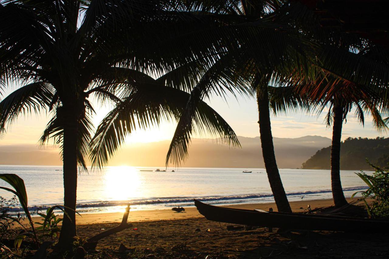 Refugio Mr Jerry Eco Hostal Bahia Solano Esterno foto