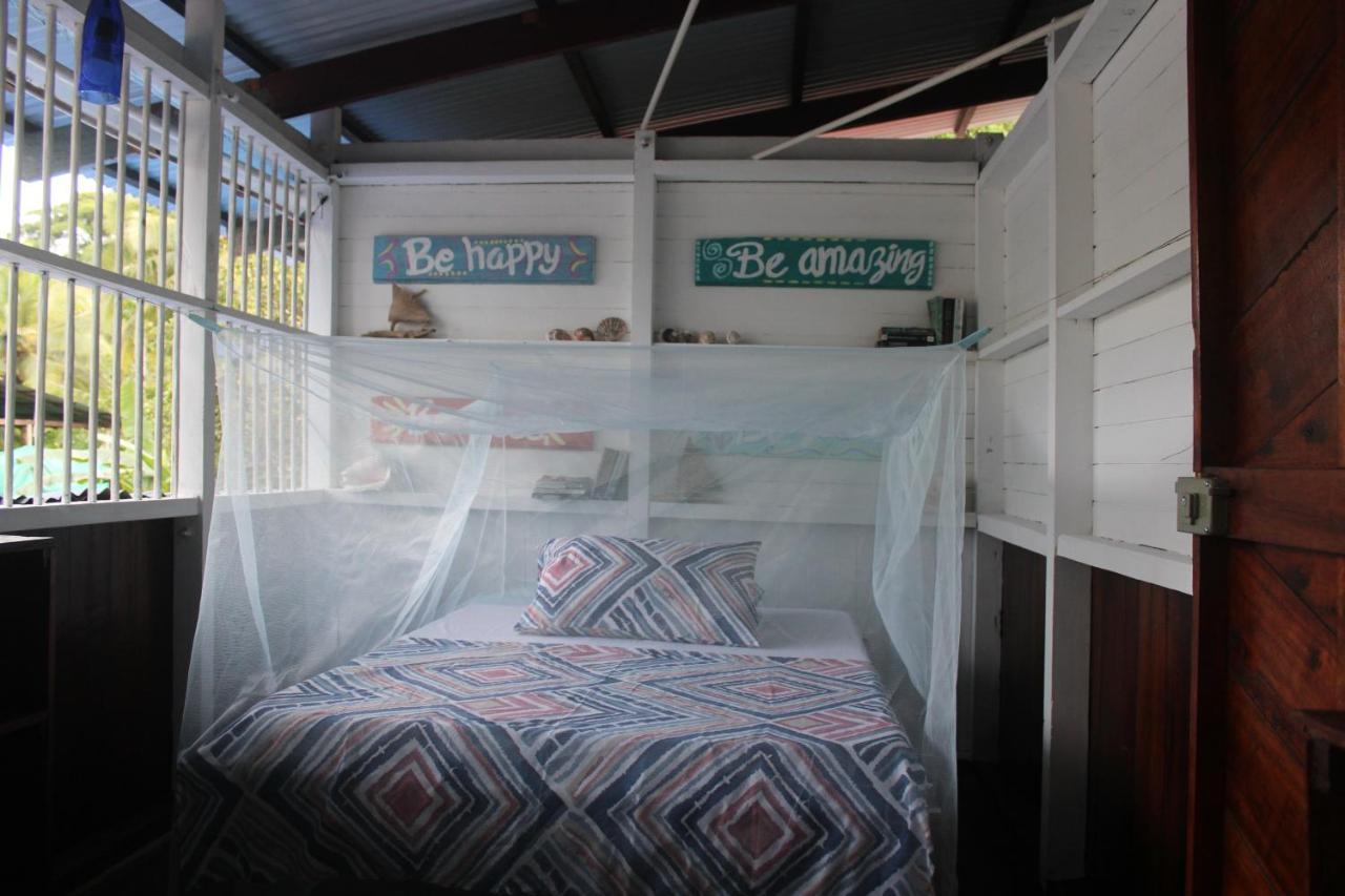 Refugio Mr Jerry Eco Hostal Bahia Solano Esterno foto