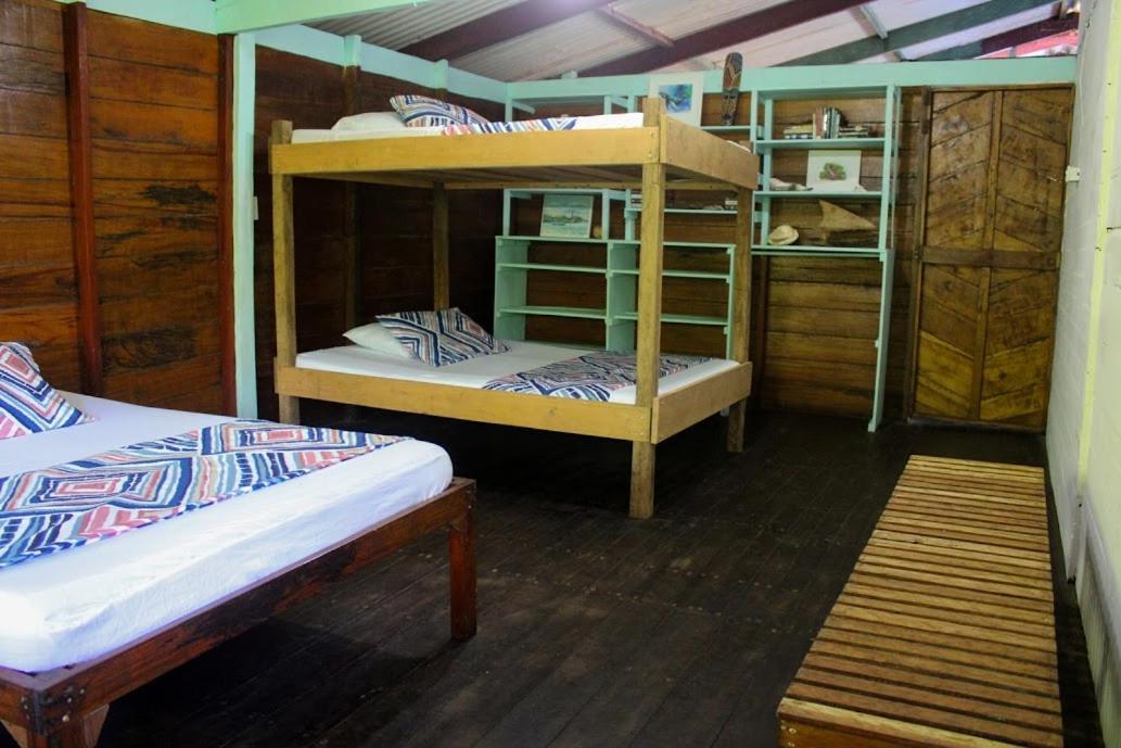 Refugio Mr Jerry Eco Hostal Bahia Solano Esterno foto