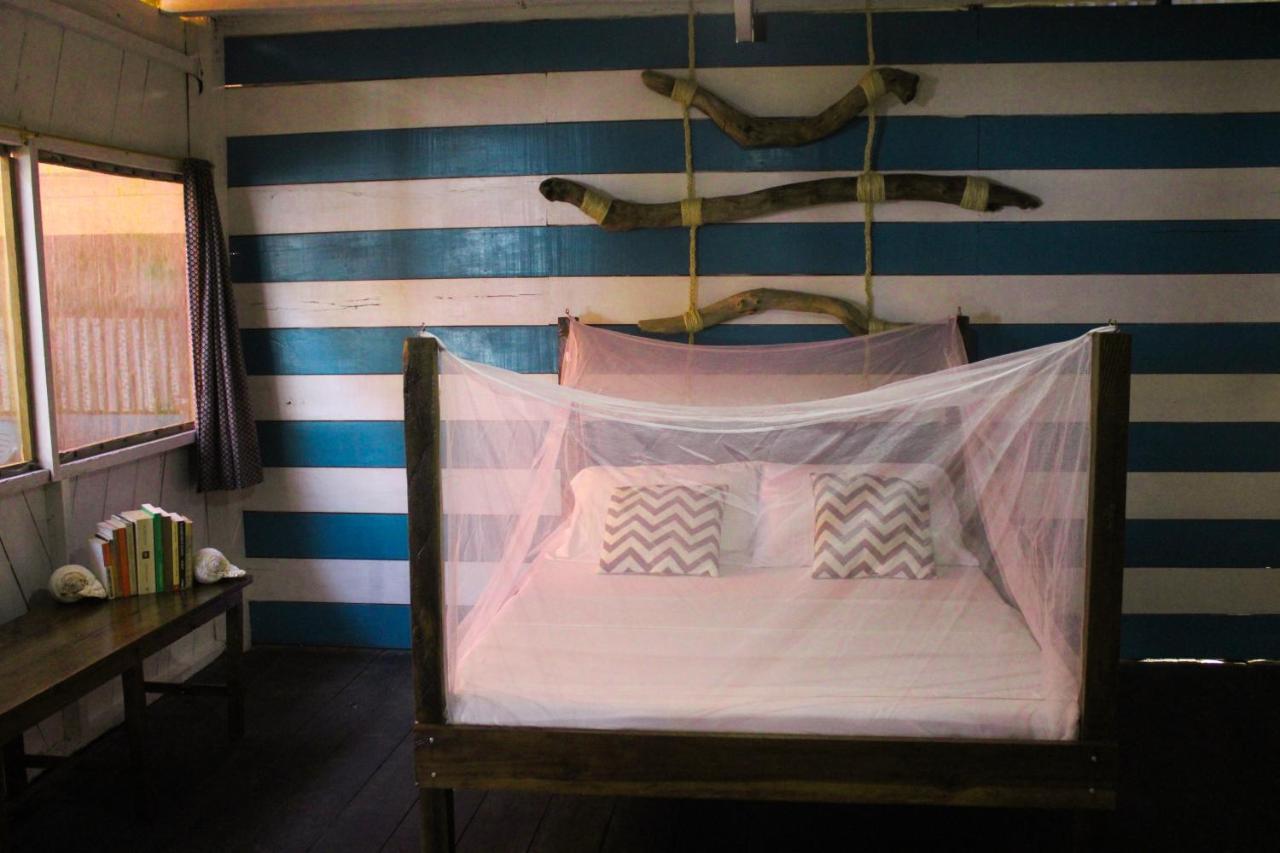 Refugio Mr Jerry Eco Hostal Bahia Solano Esterno foto